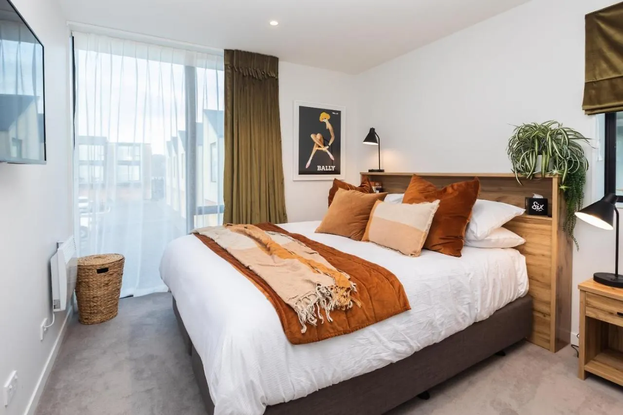 Апартаменты Urban Retreat Luxury City Stay Крайстчёрч